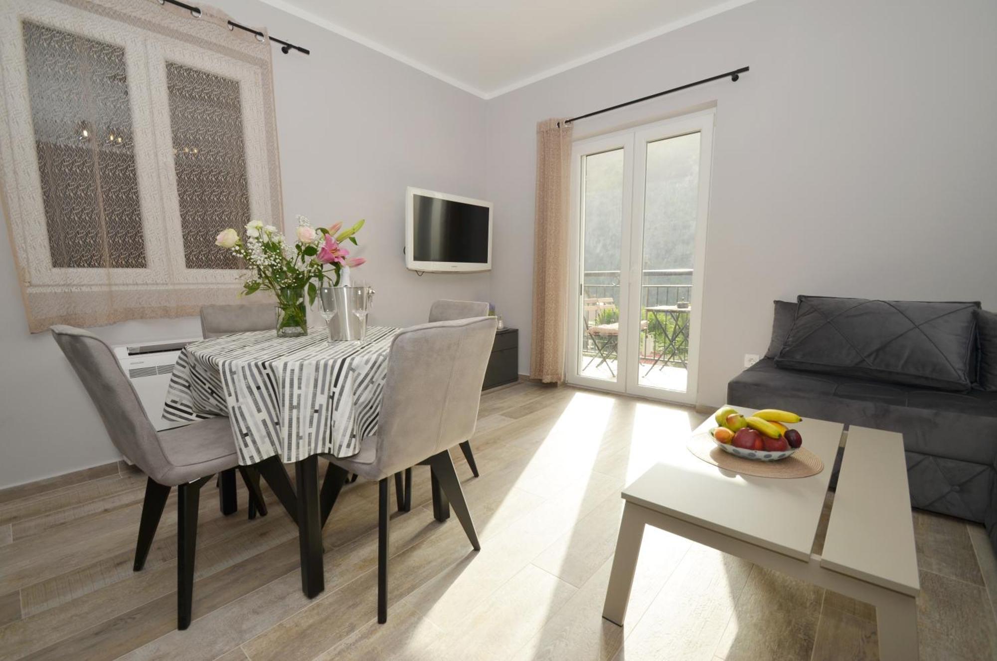 Apartments Orizzonte With Beautiful View Of The Bay Kotor Exterior photo