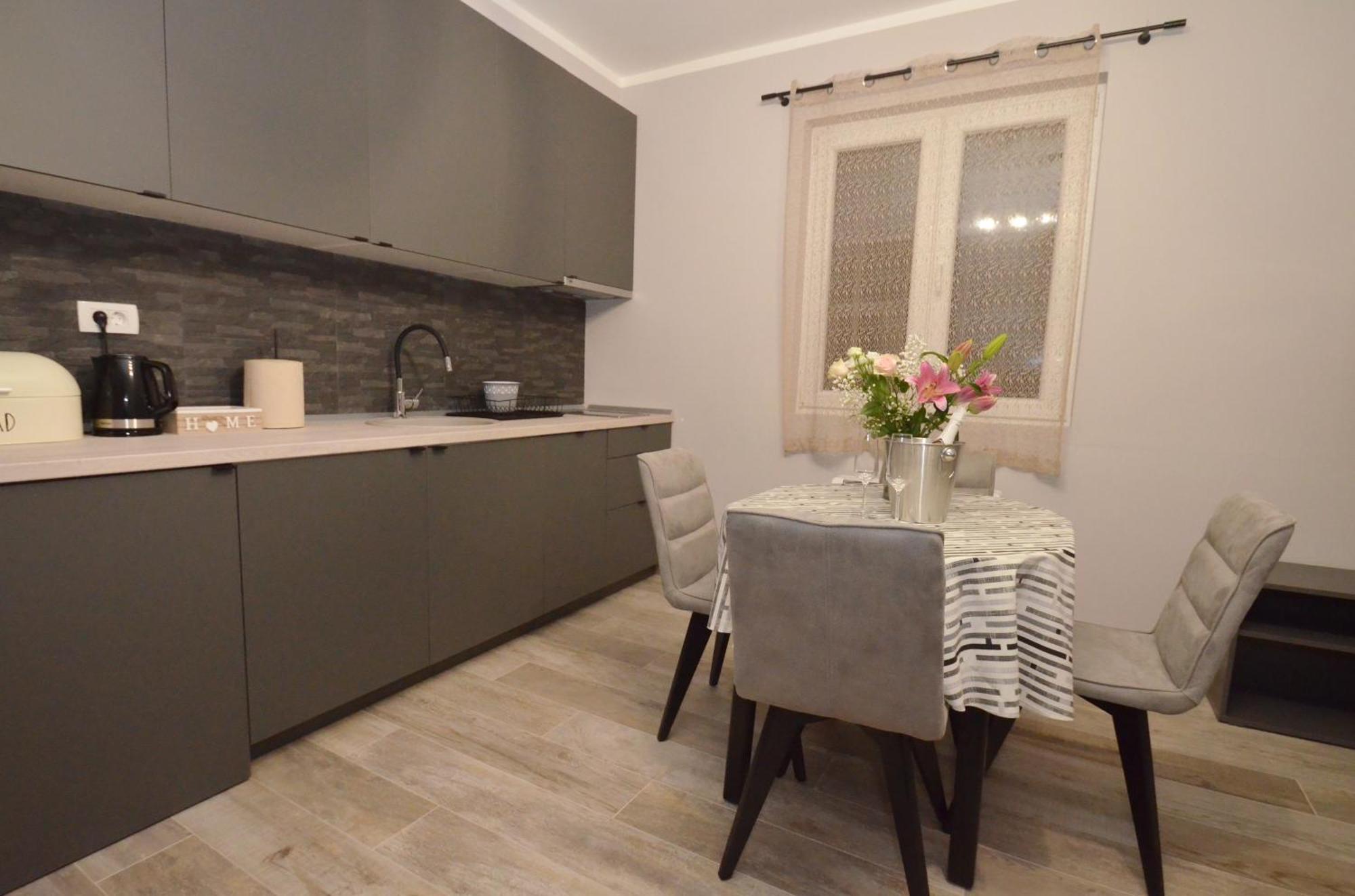 Apartments Orizzonte With Beautiful View Of The Bay Kotor Exterior photo