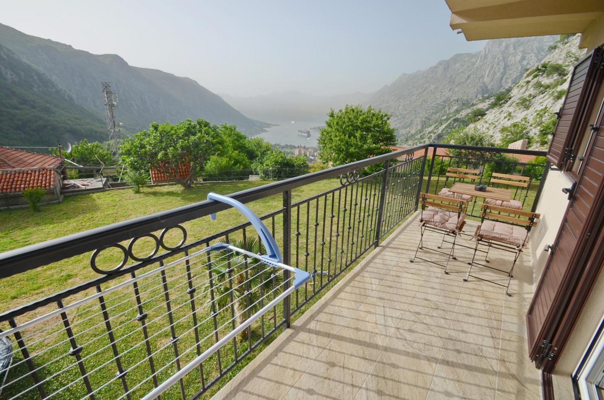 Apartments Orizzonte With Beautiful View Of The Bay Kotor Exterior photo