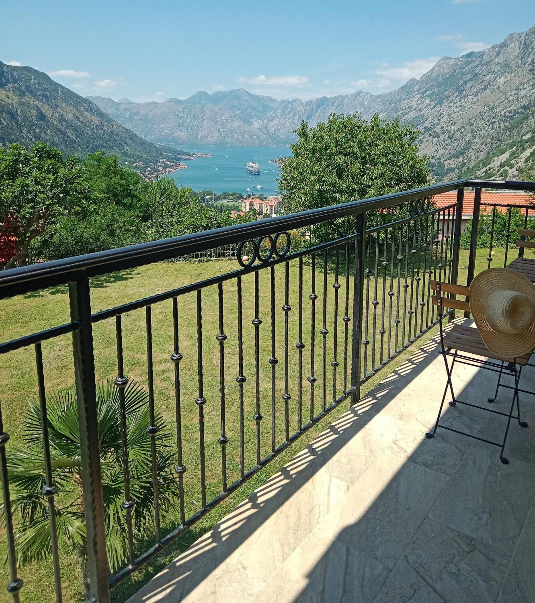 Apartments Orizzonte With Beautiful View Of The Bay Kotor Exterior photo