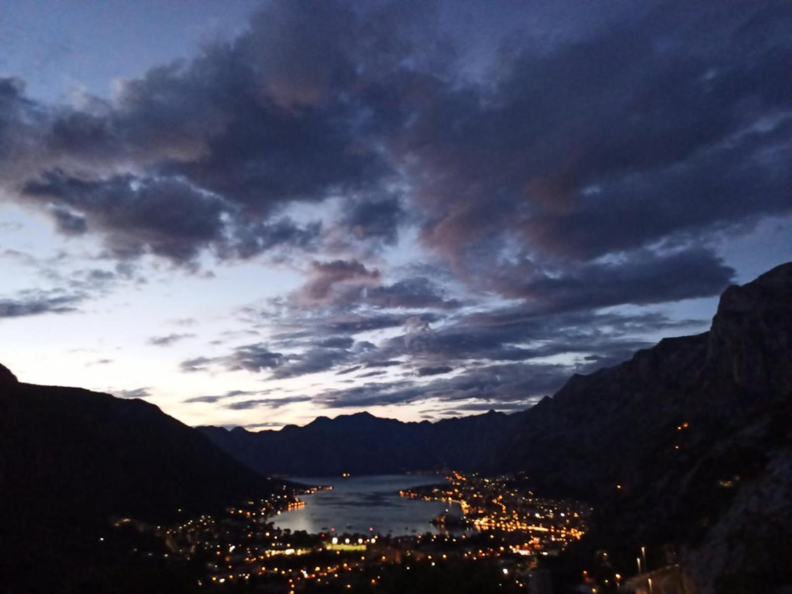 Apartments Orizzonte With Beautiful View Of The Bay Kotor Exterior photo